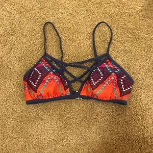 Bikini top — Medium